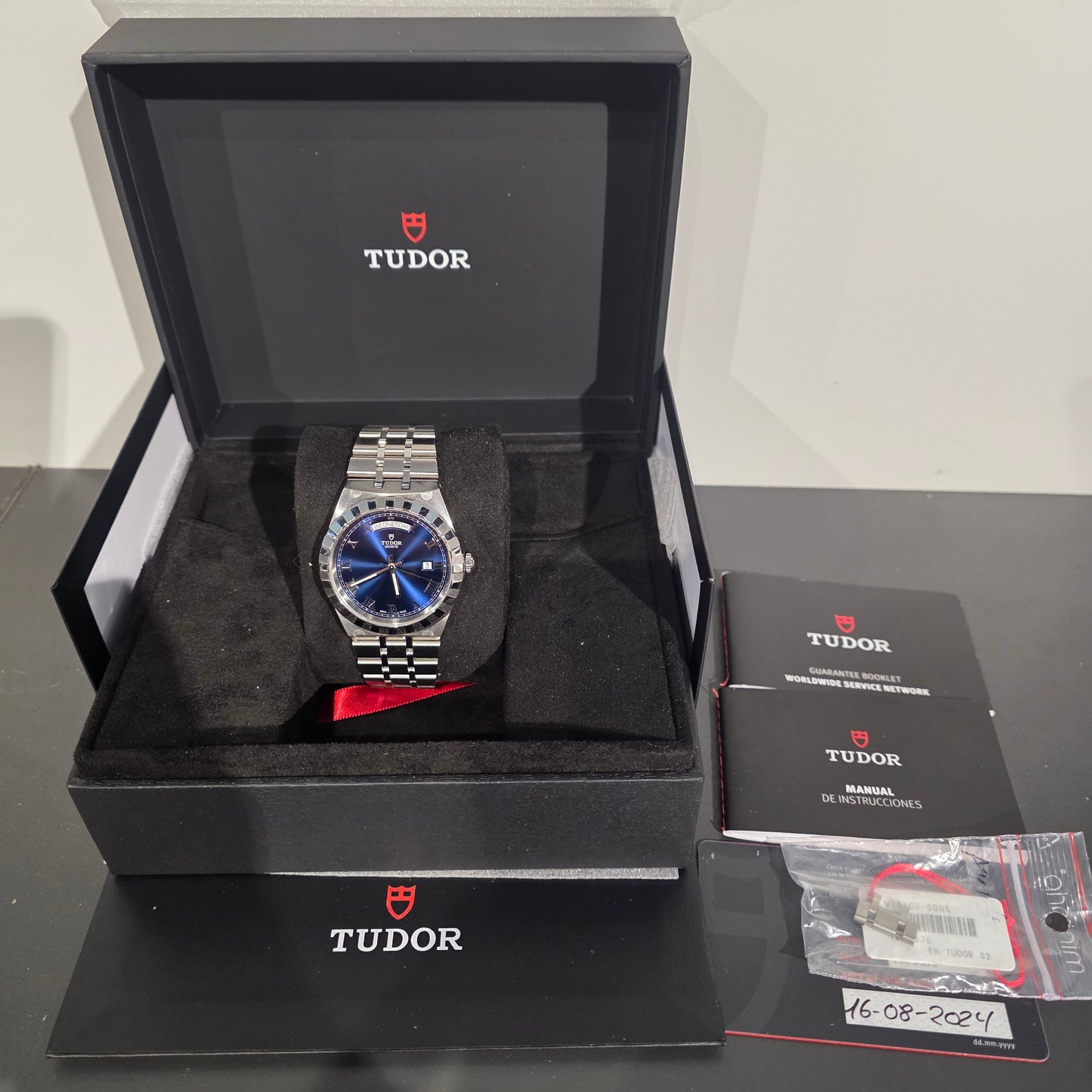 TUDOR Royal 41 mm M28600-0005