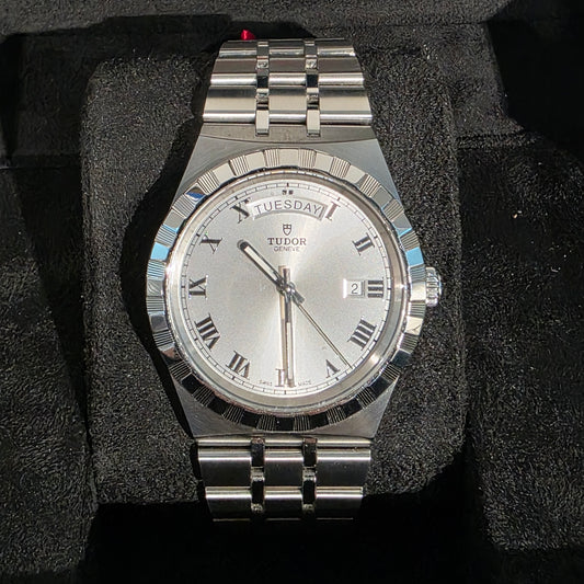 TUDOR Royal 41 mm acier, référence M28600-0001
