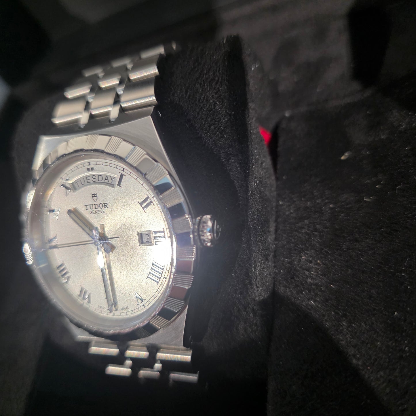 TUDOR Royal 41 mm acier, référence M28600-0001