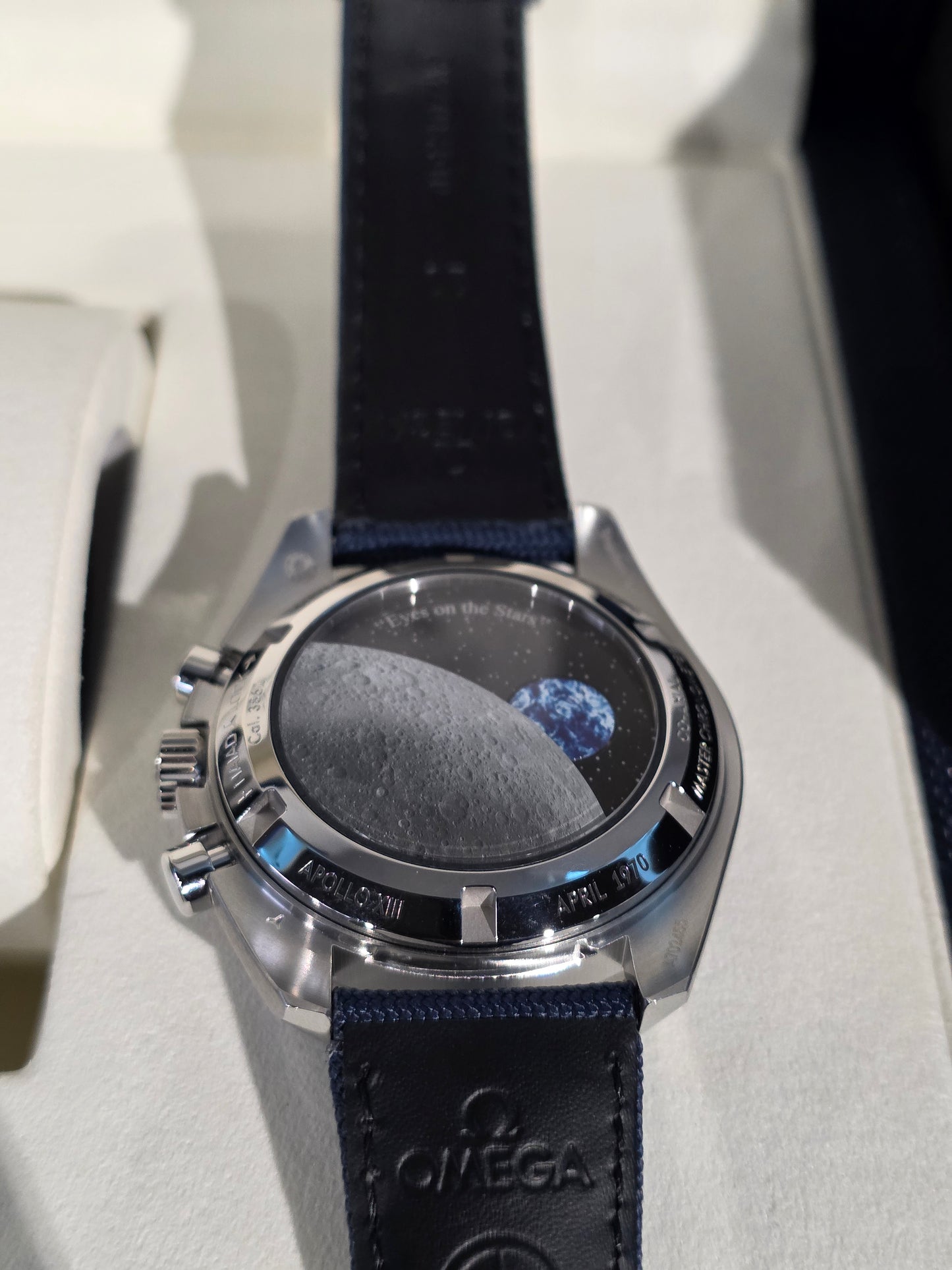Omega Speedmaster '' silver snoopy award " neuve 2025