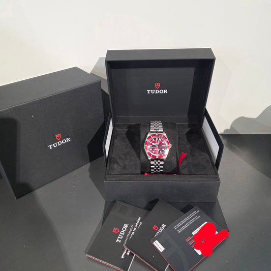 Tudor Black Bay 58 Burgundy Neuve