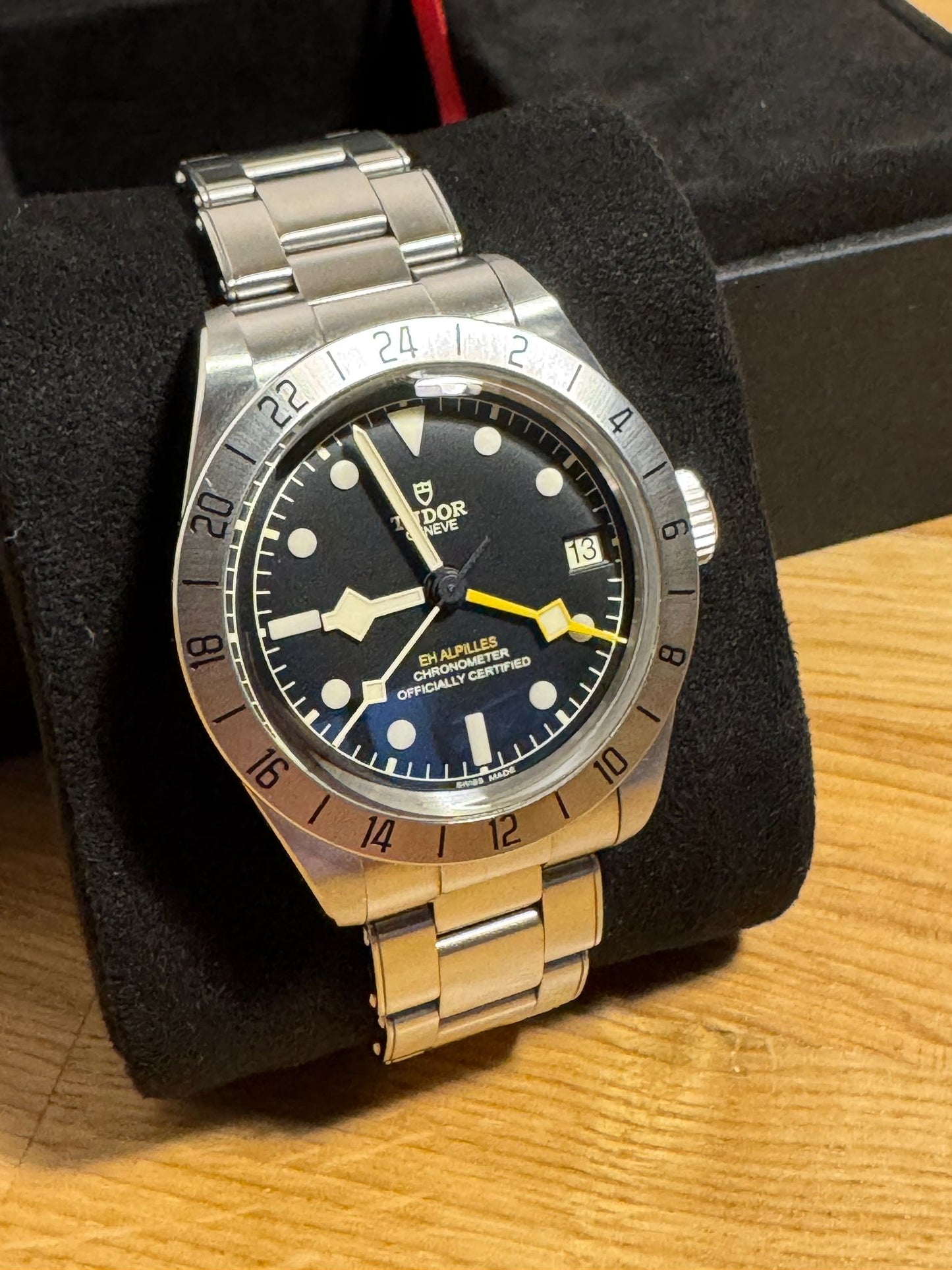 Tudor Black Bay Pro - Édition Escadron Héliporté Alpilles (58 ex.) - 2025 - Full set