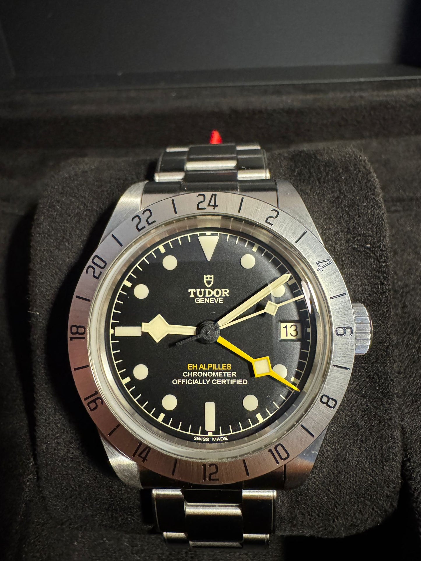 Tudor Black Bay Pro - Édition Escadron Héliporté Alpilles (58 ex.) - 2025 - Full set