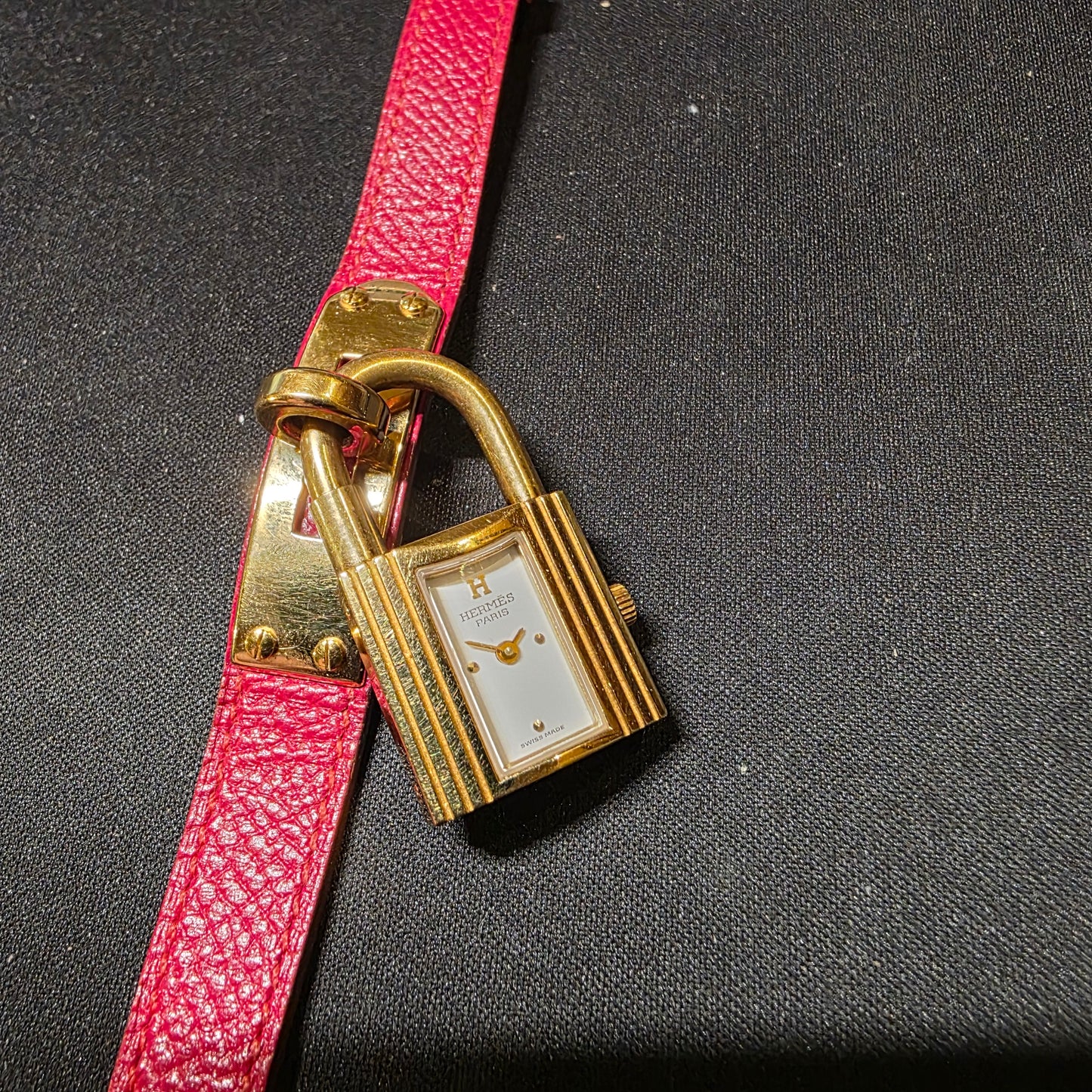 Hermès Kelly KE1.201 RED