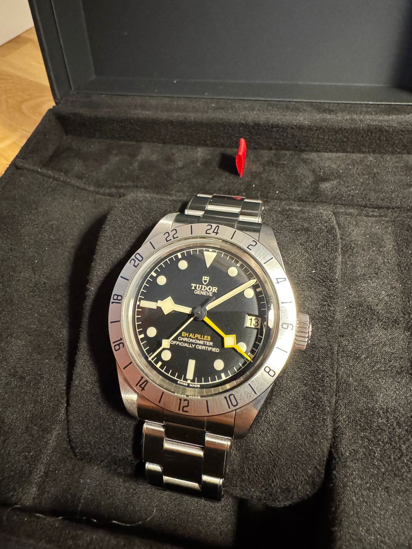 Tudor Black Bay Pro - Édition Escadron Héliporté Alpilles (58 ex.) - 2025 - Full set